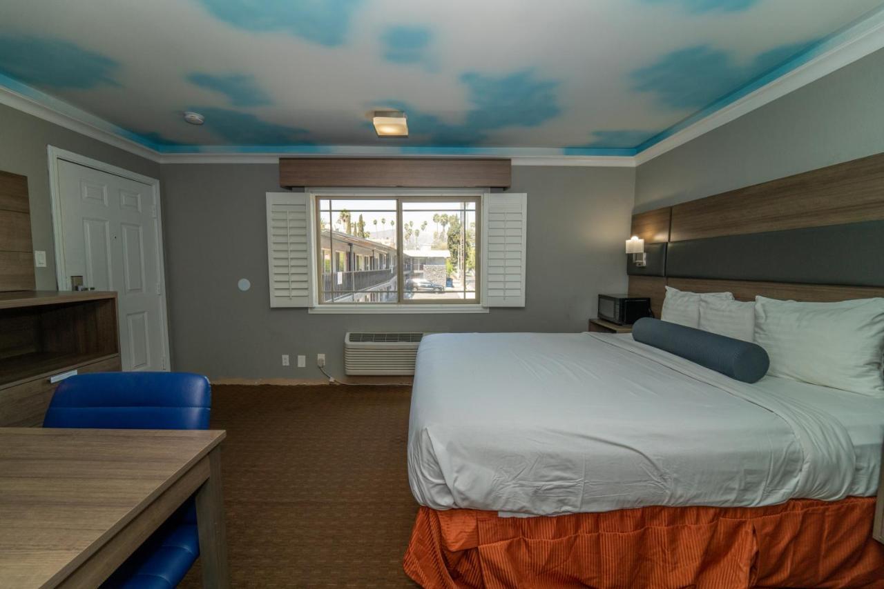 Hollywood Palms Inns & Suites Los Angeles Dış mekan fotoğraf